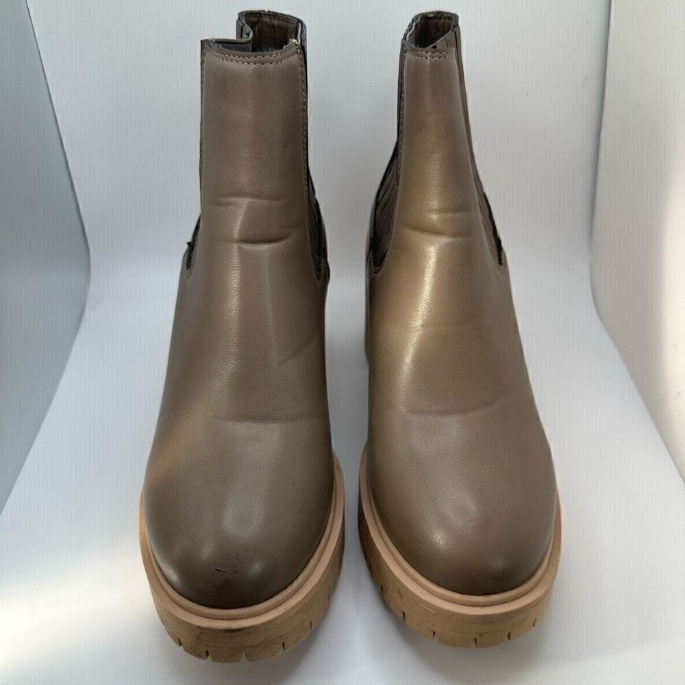 Cushionairewomen's Chelsea Boot +Memory Foam 9 Ta… - image 2